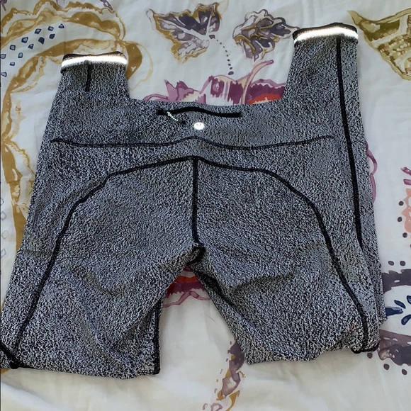 Lululemon Speckled Speed Tight V Legging - Picture 2 of 8